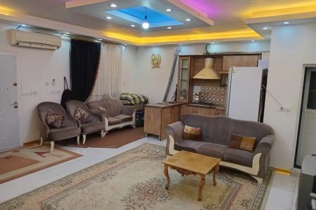 خانه ویلایی استخردار در ملارد - لم آباد