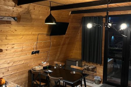 کلبه سوئیسی با جکوزی بندر انزلی - پیل علی باغ