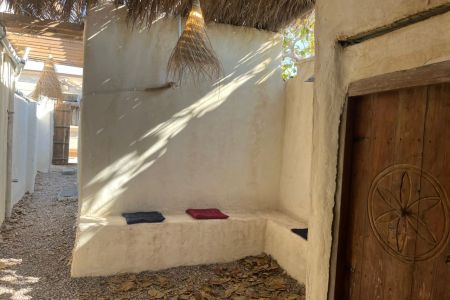 سوئیت ساحلی در قشم - سلخ