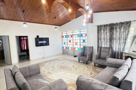 خانه ویلایی در متل قو - گرجی سرا