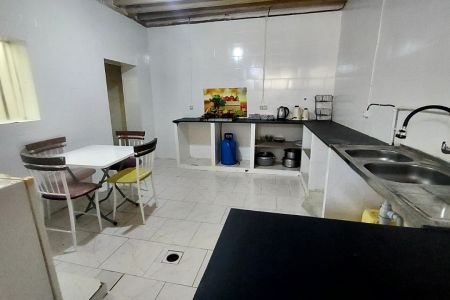 خانه حیاط دار در سوزا