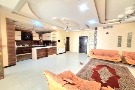 خانه ویلایی در یزد - طبقه همکف