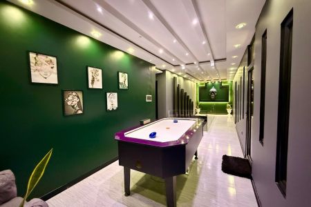 فيلا مع مسبح سبا في چهارباغ - القرية الرياضية