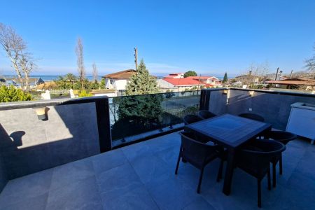 ویلا ساحلی استخردار در بندرانزلی