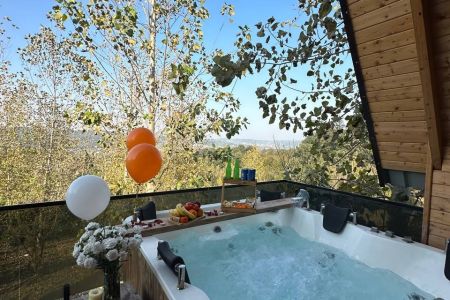 کلبه سوئیسی جکوزی دار در بابلکنار - درازکلا