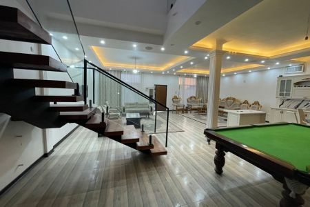 ویلا استخردار در چهارباغ - عرب آباد خسروی