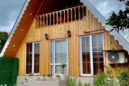 کلبه سوئیسی در قلعه رودخان - سیدآباد