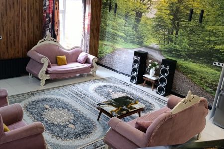 ویلا دوبلکس استخردار در چهارباغ - زعفرانیه