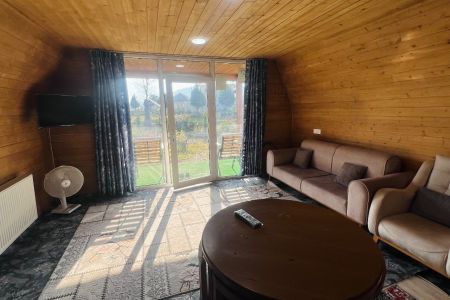 کلبه سوئیسی در قلعه رودخان - ملسکام