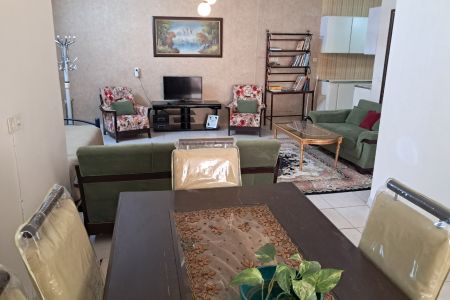 سوئیت در اصفهان - با حیاط نقلی - نیکنام