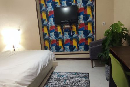 سوئیت ۲۰ متری در فاطمی تهران - کاج - طبقه ۲