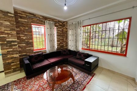 سوئیت با استخر سانسی در خط هشت چالوس - همکف