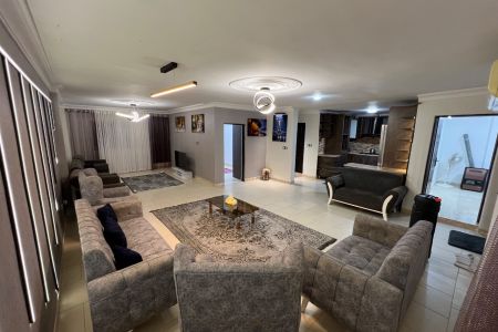 خانه ویلایی طبقه همکف در رشت