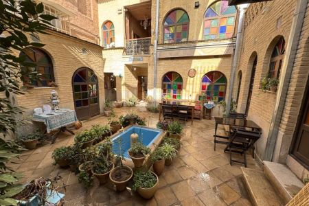 رزرو اقامتگاه بوم گردی در شیراز - گلناز