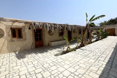 مجموعه بومگردی در مسن قشم - ۱۲ متری