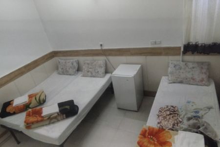 اتاق در قم - سه تخته - ط ۲