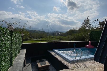 کلبه سوئیسی استخردار در لاهیجان - آزارستانکی