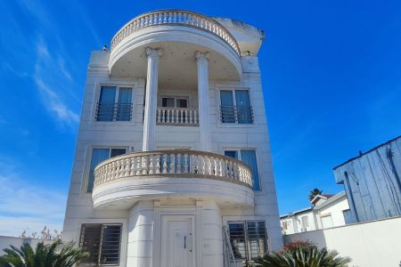 ویلا تریبلکس استخردار در محمودآباد - دریاسر