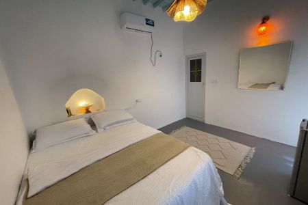 بومگردی در قشم - گوران - لاله