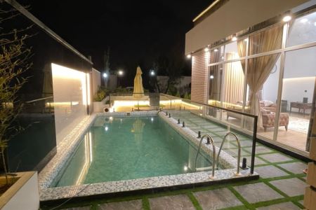 ویلا استخردار در چهارباغ - سنقرآباد