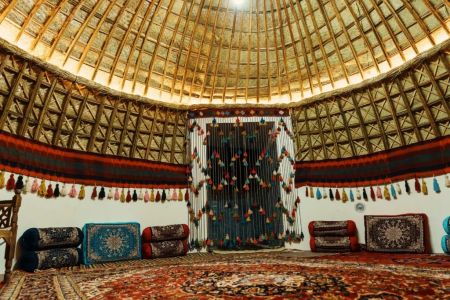 فيلا بحديقة في إيلام