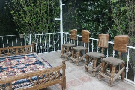 فيلا بحديقة في إيلام