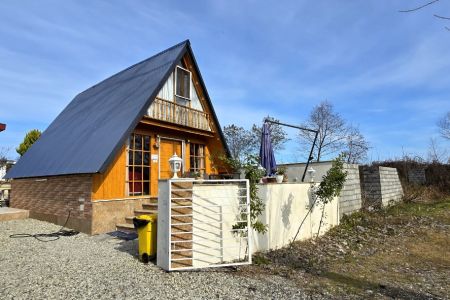 کلبه سوئیسی در متل قو - تازه آباد