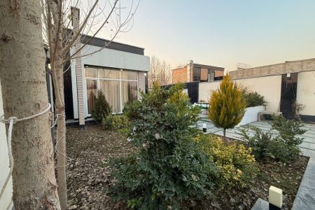 ویلا استخردار در چهارباغ - سنقرآباد