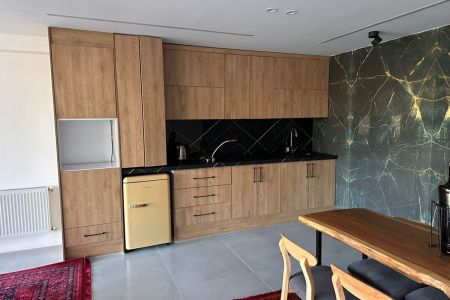 ویلا باغ دو طبقه در سپیدان - رودبال