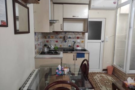 سوئیت در تهران - سیمون بولیوار- حیاط دار