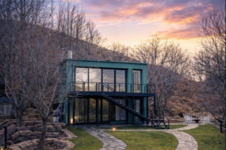 ویلا باغ دو طبقه در سپیدان - رودبال