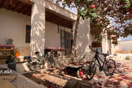 بوم گردی در هرمز - اتاق دنج