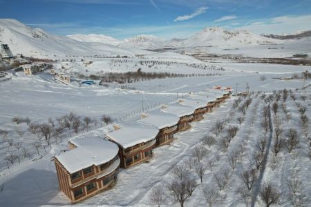 مجتمع اقامتی در بلداجی - روبه تالاب چغاخور