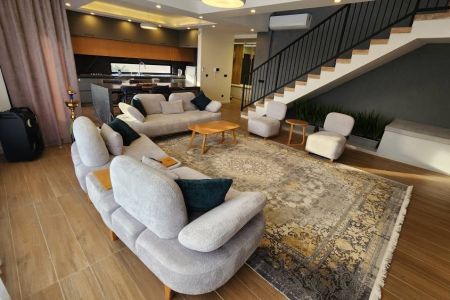 ویلا دوبلکس استخردار در پردیس - گلدره