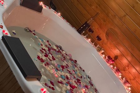 ویلا با استخر و جکوزی در بندرانزلی