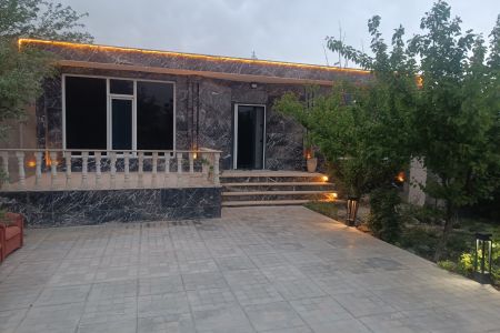 ویلای استخردار در چهارباغ