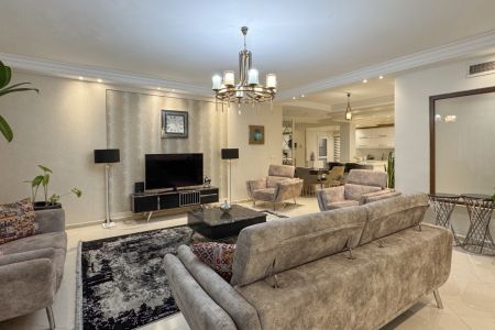 آپارتمان لوکس در الهیه با استخر سانسی - و ۴