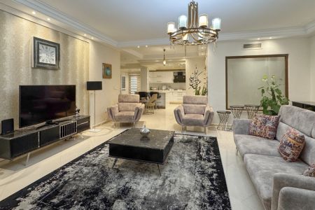 آپارتمان لوکس در الهیه با استخر سانسی - و ۴