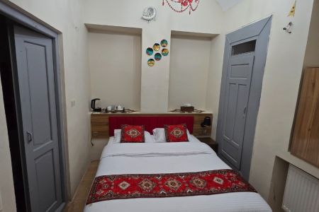 بوتیک هتل در اصفهان - اتاق فیروزه کوبی