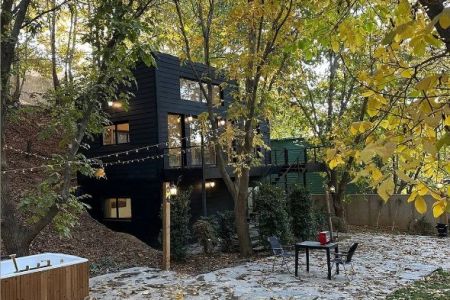 ویلا جنگلی با جکوزی در سپیدان - رودبال