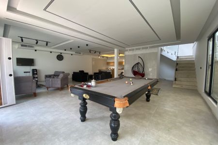 ویلا استخردار در سهیلیه - لشگراباد