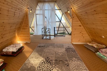 کلبه چوبی در قروق