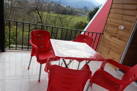 کلبه سوئیسی در شاندرمن - نیلاش