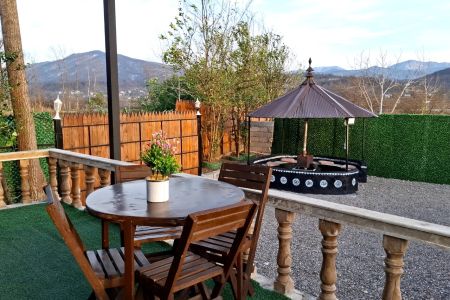 کلبه سوئیسی در امامزاده هاشم