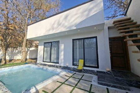 ویلای استخردار در ساوجبلاغ - آجین دوجین