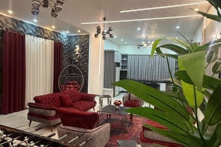 ویلا استخردار در چهارباغ - زعفرانیه