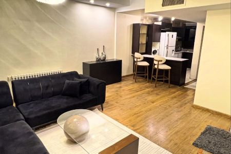 خانه مبله در تهران - میدان کاج - طبقه دوم