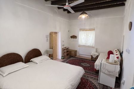 بوم گردی در آلولک قزوین -  زردگل یا سرخ گل