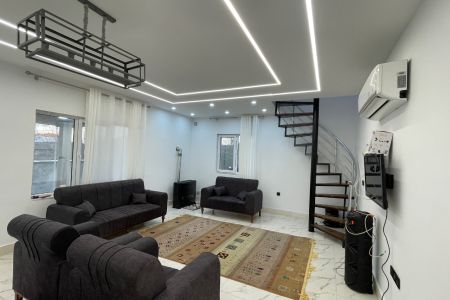 فيلا دوبلكس بجانب النهر في نشتارود - بول سرا