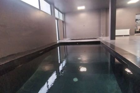 ویلا تریبلکس استخردار در رودهن - مهرآباد